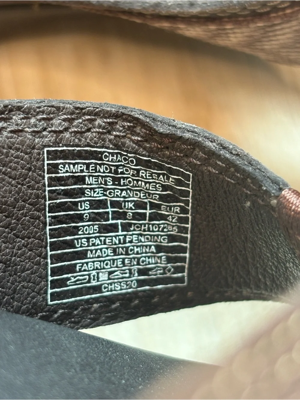 Chaco Men’s Flip Flops Brown Toe Post Sandals Size 9